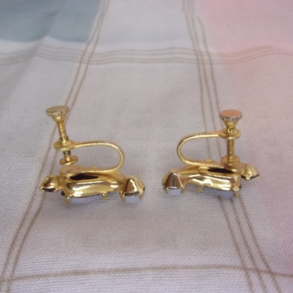 Faux Opal Sapphire Gold Tone Screw Back Earrings - Picture 4 of 6